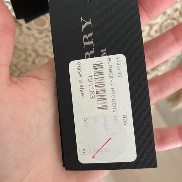 NWT - Burberry dress size 6 - Picture 3 of 3